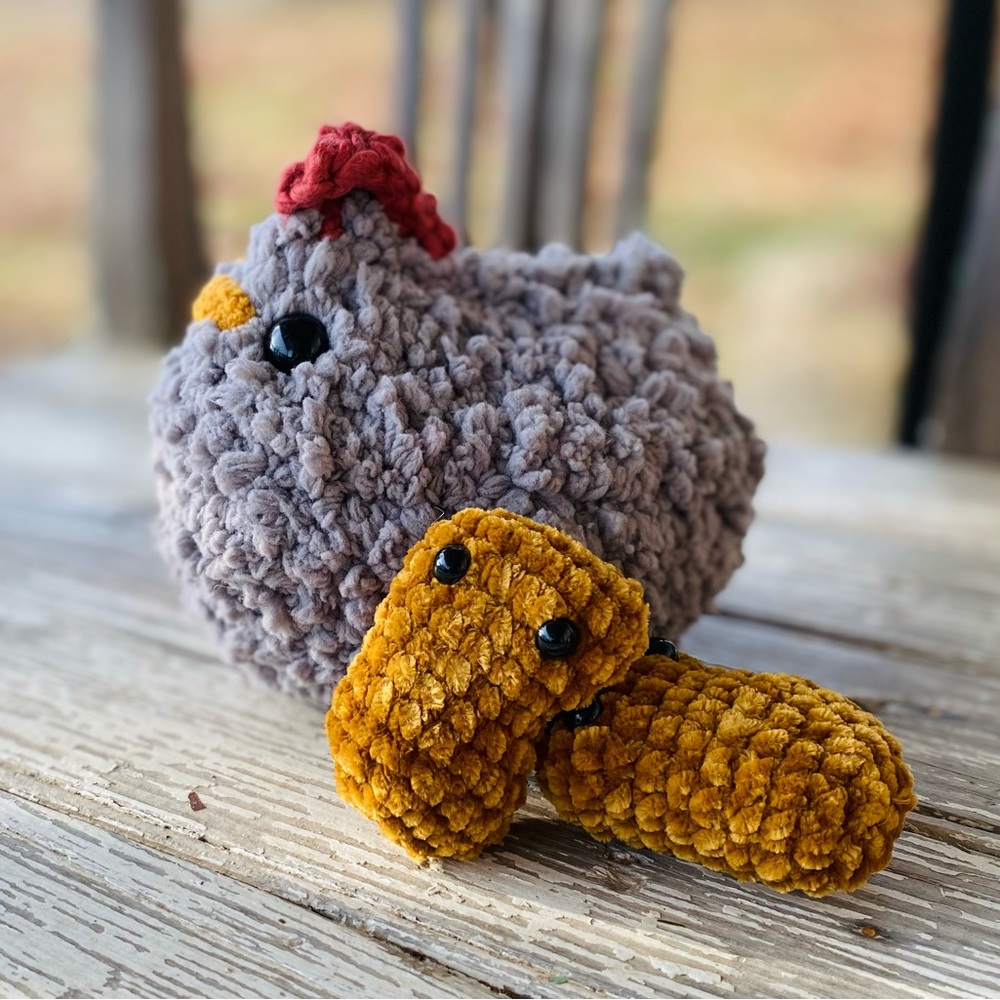 Mama Chicken and Nuggets
